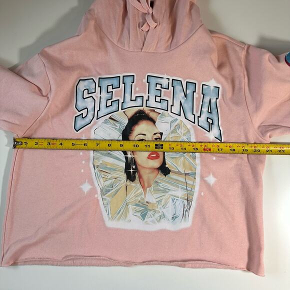 Selena Official NWT Women's Medium Como La Flor Pastel Pink Crop Graphic Hoodie - Picture 9 of 10